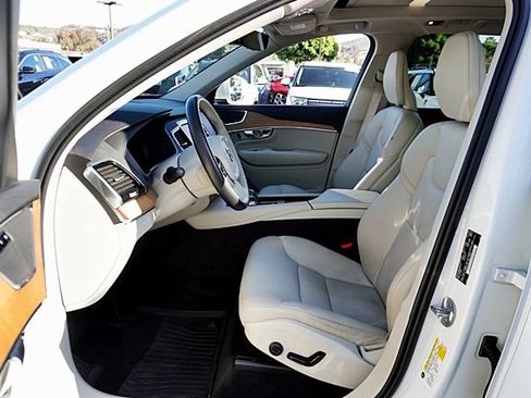 Used 2022 Volvo XC90 T8 Inscription Expression w/ Advanced Package AWD/4WD image 15