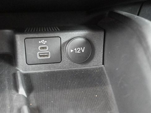 Used 2025 Ford Escape Platinum AWD/4WD image 4