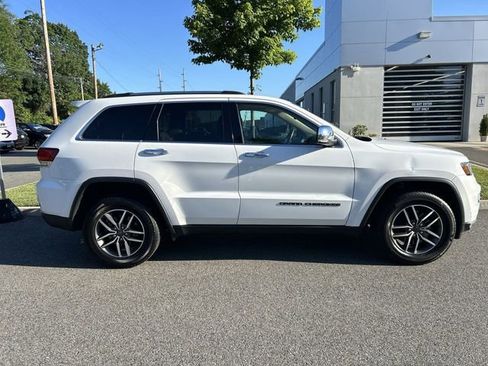Used 2021 Jeep Grand Cherokee Limited w/ Premium Lighting Group AWD/4WD image 9