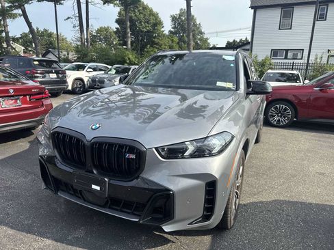 Used 2026 BMW X5 M60i AWD/4WD image 3