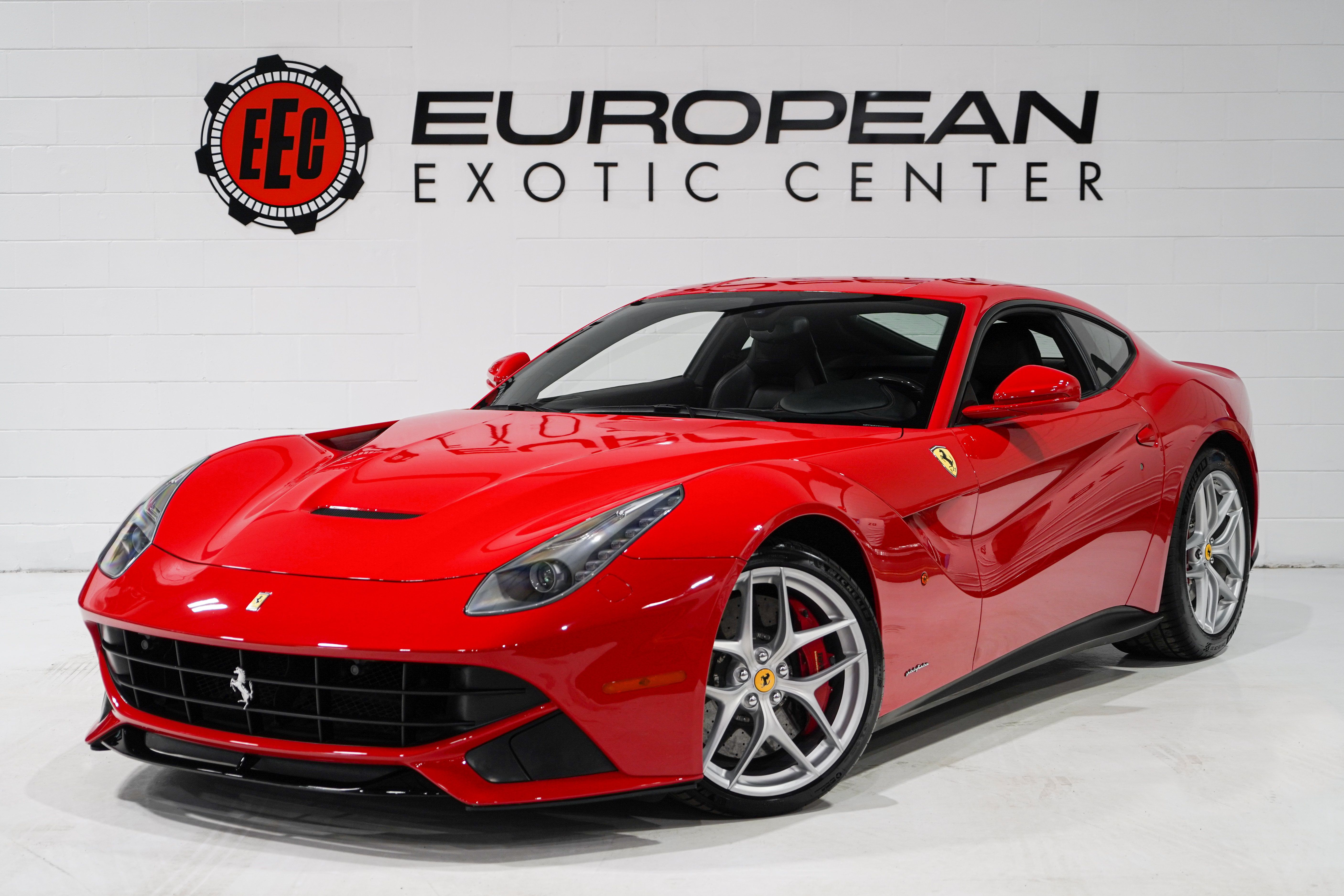 Used 2015 Ferrari F12 Berlinetta RWD image 4