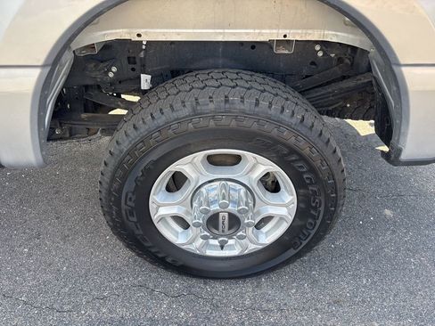 Used 2024 Ford F250 XLT w/ FX4 Off-Road Package image 7