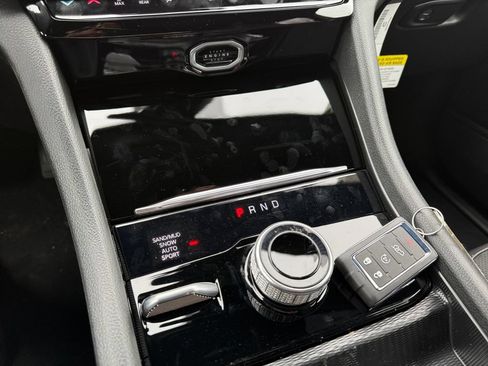 New 2026 Jeep Grand Cherokee Altitude AWD/4WD image 31