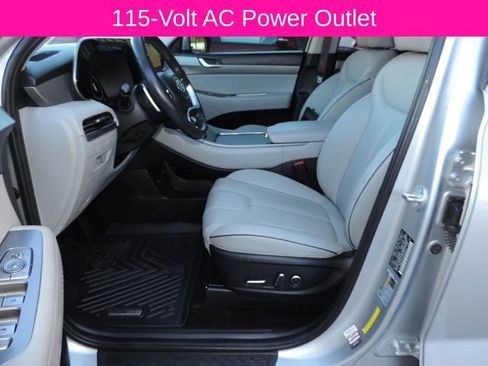 Used 2023 Hyundai Palisade SEL w/ Premium Package image 14