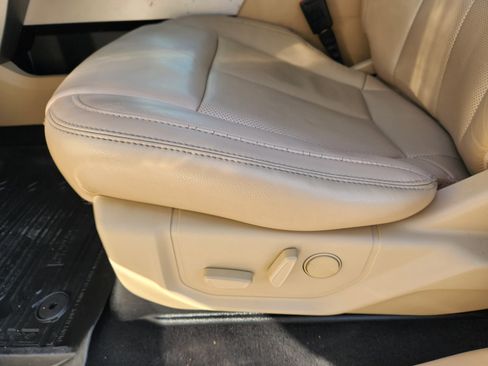 Used 2020 Ford F250 Lariat w/ Lariat Ultimate Package image 25