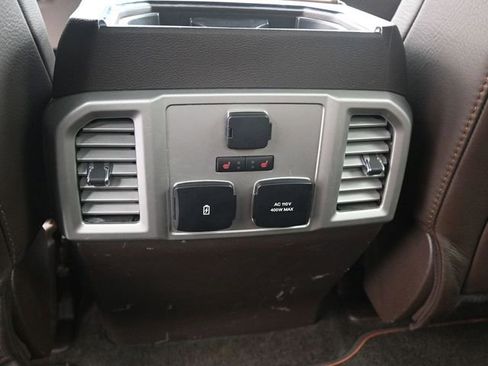 Used 2018 Ford F150 King Ranch image 26