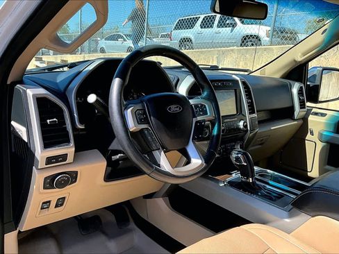 Used 2017 Ford F150 Lariat image 18