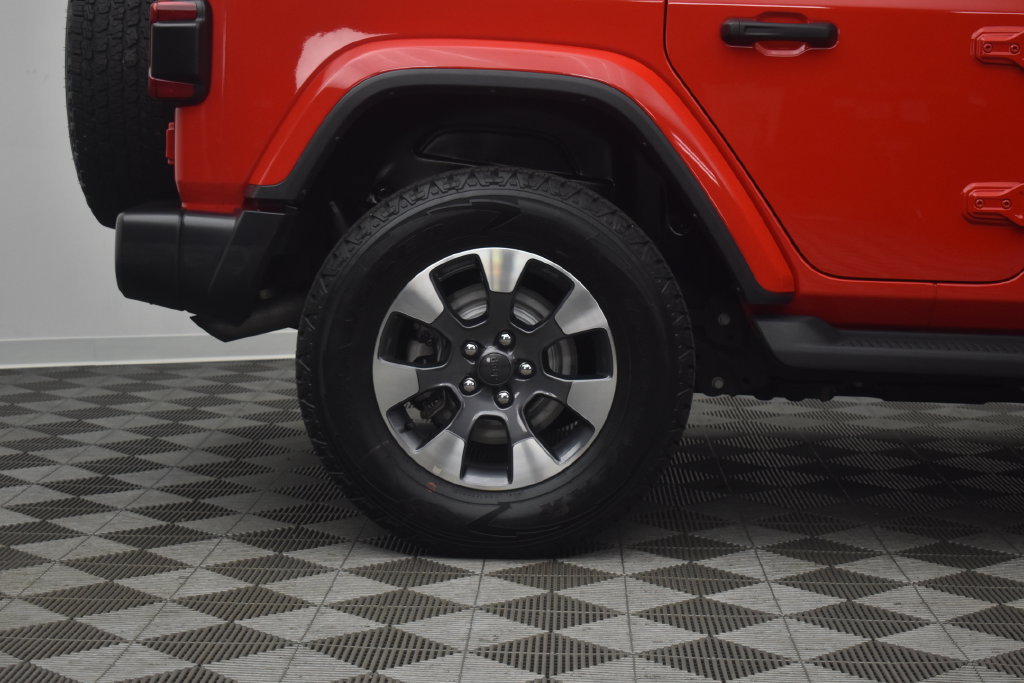 Used 2022 Jeep Wrangler Unlimited Sahara w/ LED Lighting Group AWD/4WD image 27