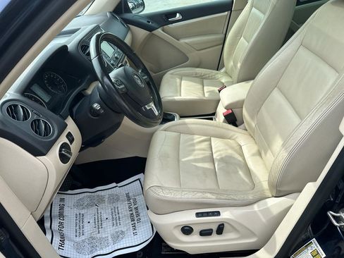 Used 2013 Volkswagen Tiguan SEL image 8
