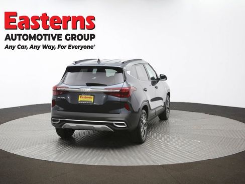 Used 2023 Kia Seltos EX image 40