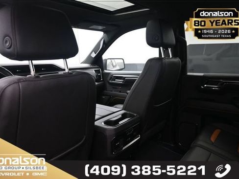 Used 2024 GMC Sierra 1500 AT4 w/ Technology Package AWD/4WD image 10