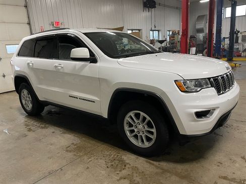 Used 2019 Jeep Grand Cherokee Laredo w/ Security & Convenience Group image 5