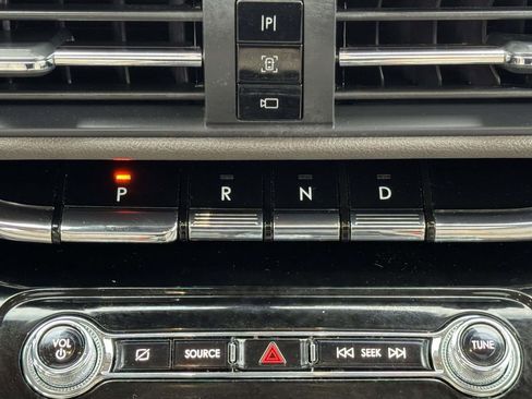 Used 2022 Lincoln Corsair Reserve w/ Equipment Group 201A image 6