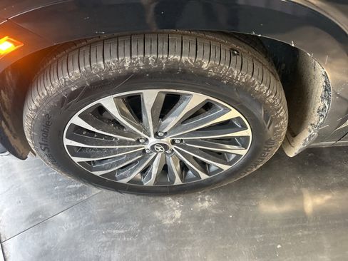 Used 2025 Hyundai Palisade Calligraphy image 15