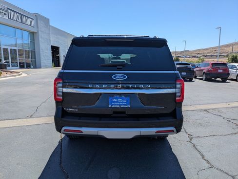 Used 2024 Ford Expedition Platinum AWD/4WD image 6
