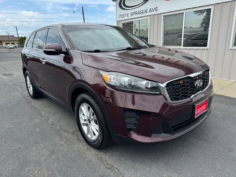 Used 2019 Kia Sorento FWD image 9