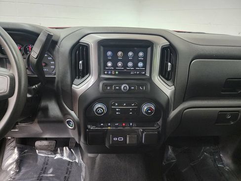Used 2024 Chevrolet Silverado 1500 Custom AWD/4WD image 17