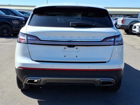 Used 2023 Lincoln Nautilus Reserve AWD/4WD image 6