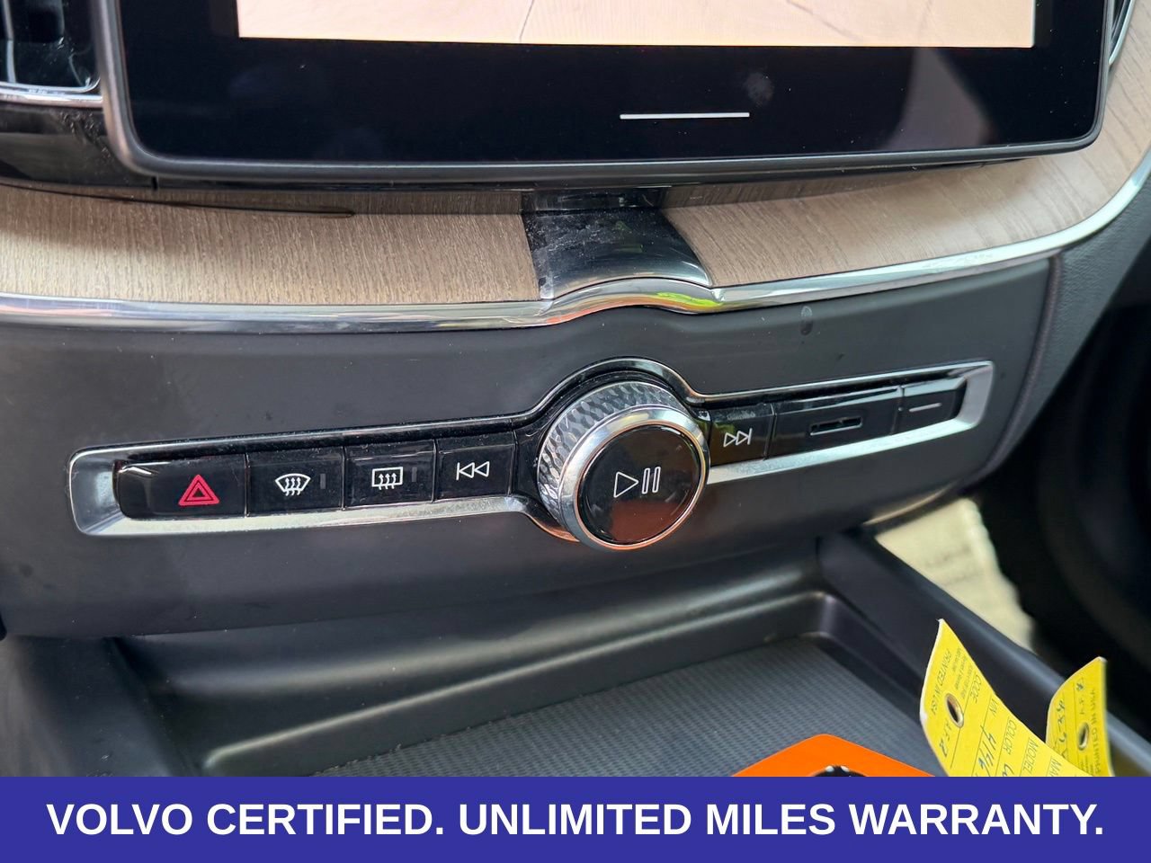 Certified 2026 Volvo XC60 B5 Plus AWD/4WD image 20
