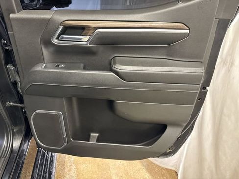 Used 2024 Chevrolet Silverado 1500 High Country w/ Midnight Edition image 31