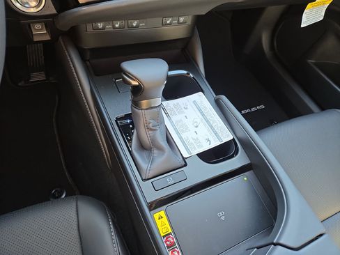 New 2025 Lexus ES 350 w/ Premium Package image 22