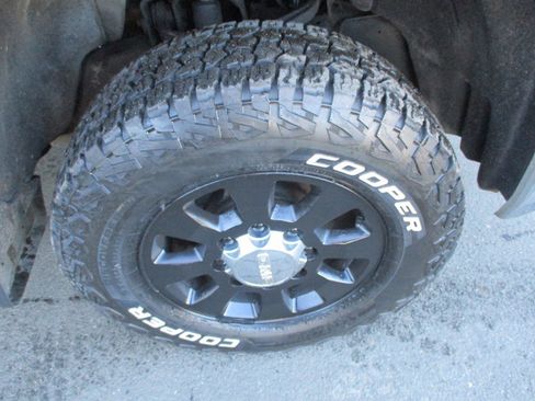 Used 2015 GMC Sierra 2500 SLE image 19