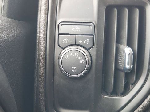 Used 2022 Chevrolet Silverado 1500 Custom RWD image 22