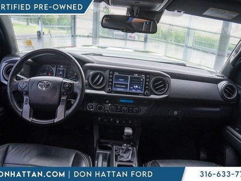 Used 2023 Toyota Tacoma TRD Sport w/ Technology Package AWD/4WD image 4