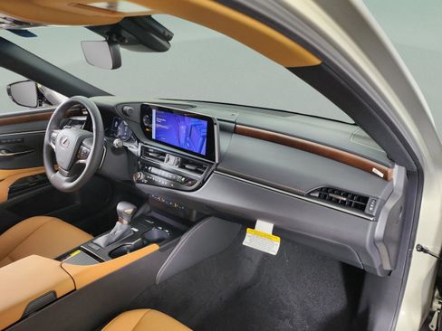 New 2025 Lexus ES 350 w/ Premium Package image 35