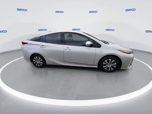 Used 2020 Toyota Prius Prime Limited image 9