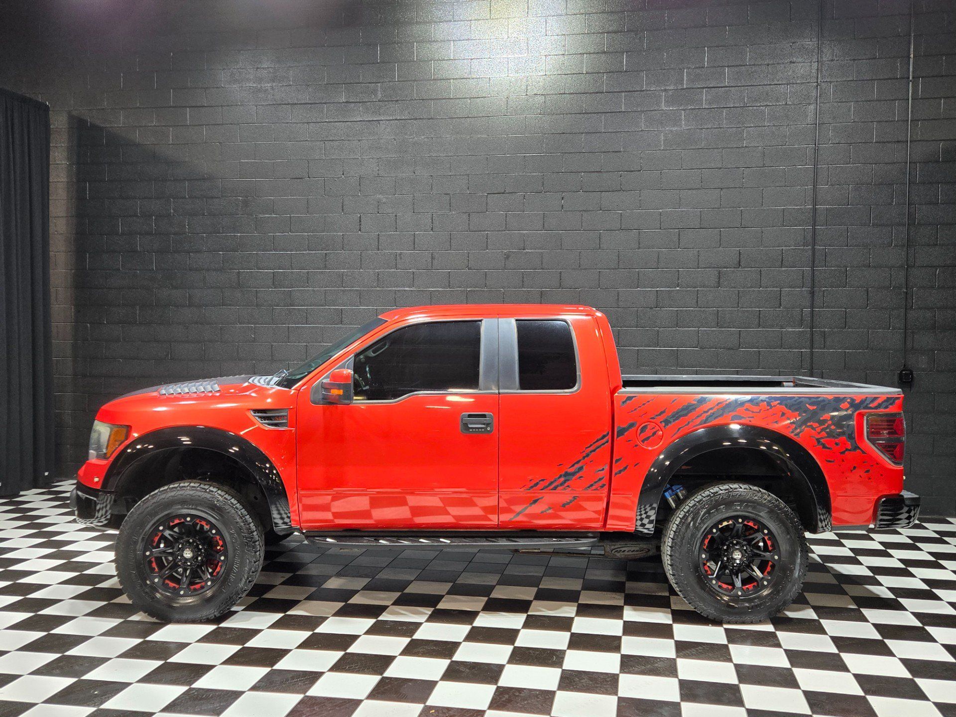Used 2010 Ford F150 Raptor AWD/4WD image 3