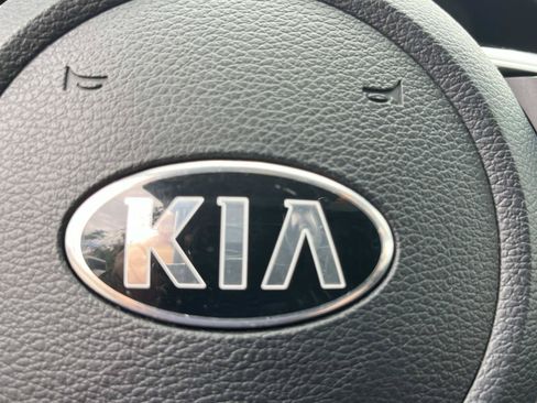 Used 2021 Kia Forte Sedan FWD image 29