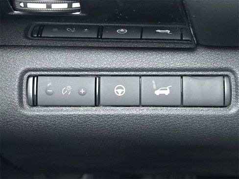 New 2026 Nissan Pathfinder SV FWD image 18