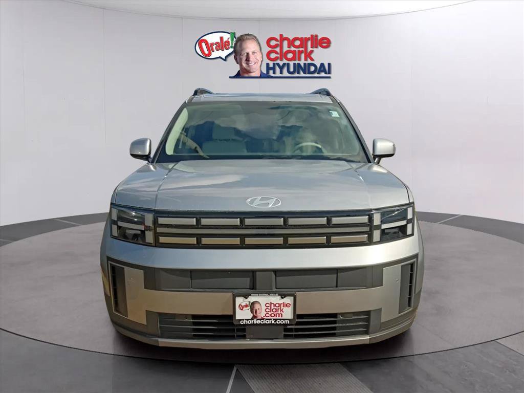 Used 2025 Hyundai Santa Fe SEL FWD image 6