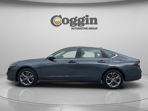 Certified 2023 Honda Accord EX image 3