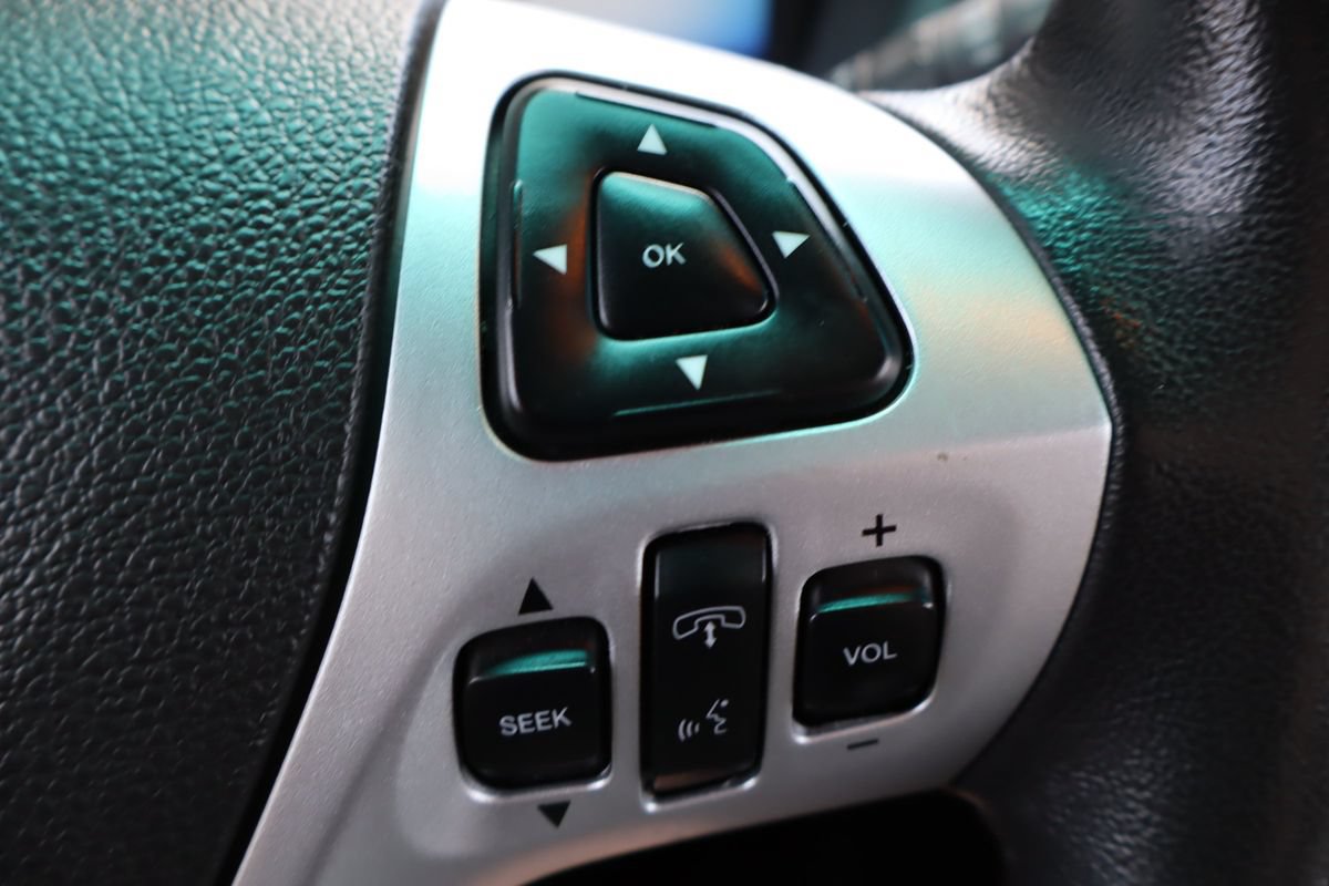 Used 2012 Ford Explorer XLT FWD image 32