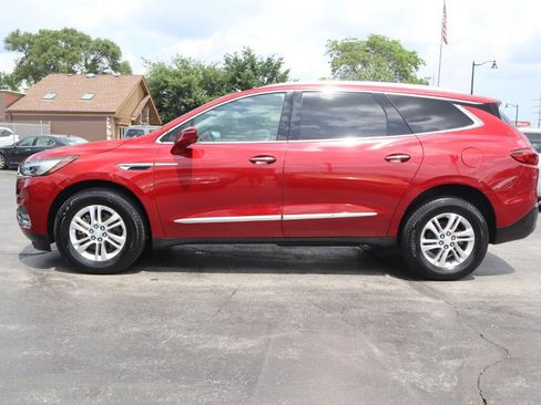 Used 2018 Buick Enclave Essence w/ Trailering Package AWD/4WD image 2