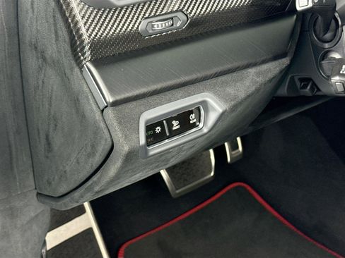 Used 2023 Lamborghini Urus Performante AWD/4WD image 10