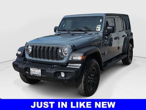 Used 2025 Jeep Wrangler Sport image 7