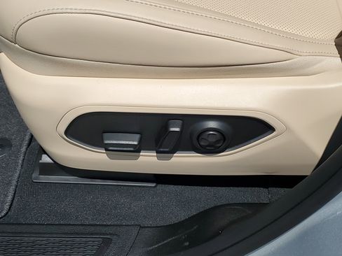 New 2025 Jeep Grand Cherokee Limited w/ Luxury Tech Group II image 22