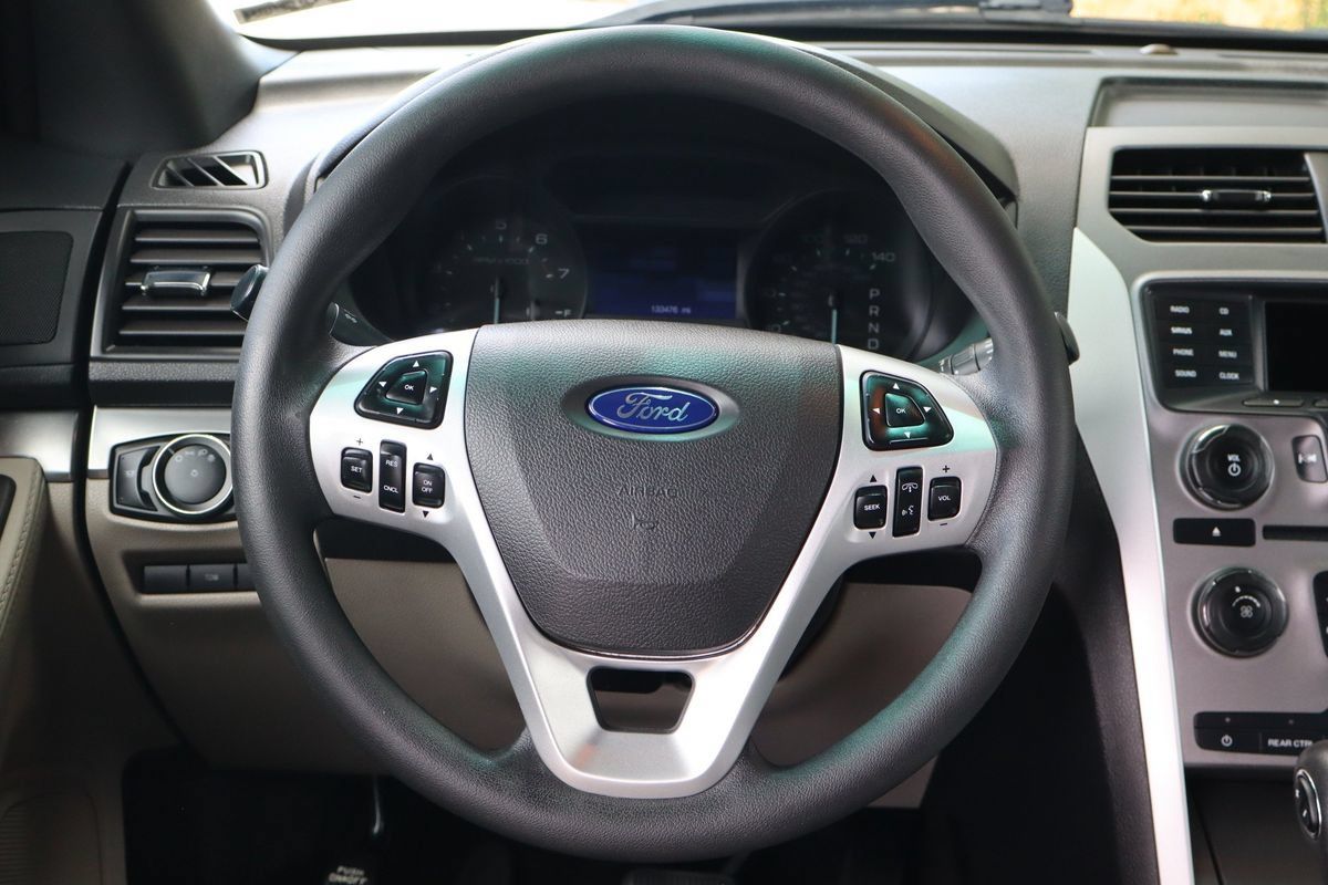 Used 2015 Ford Explorer 4WD image 29