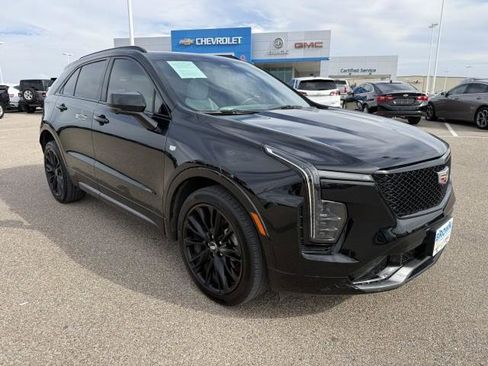 Used 2025 Cadillac XT4 Sport image 10