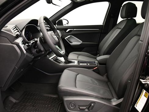 Used 2025 Audi Q3 2.0T Premium w/ Convenience Package image 95