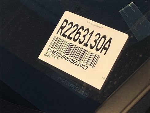 Used 2022 Volvo XC40 P8 Recharge Plus image 13