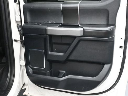 Used 2018 Ford F150 Platinum w/ Equipment Group 701A Luxury AWD/4WD image 13