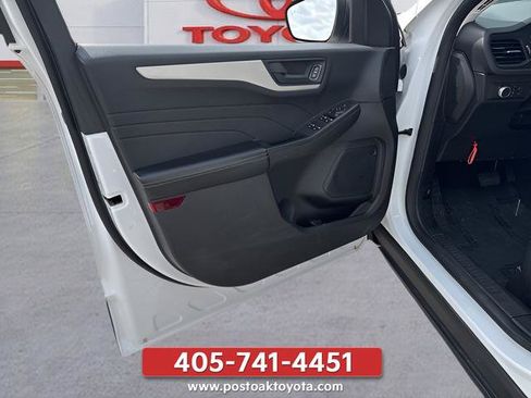 Used 2022 Ford Escape SE AWD/4WD image 11