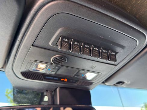 Used 2022 Ford Bronco Outer Banks AWD/4WD image 24