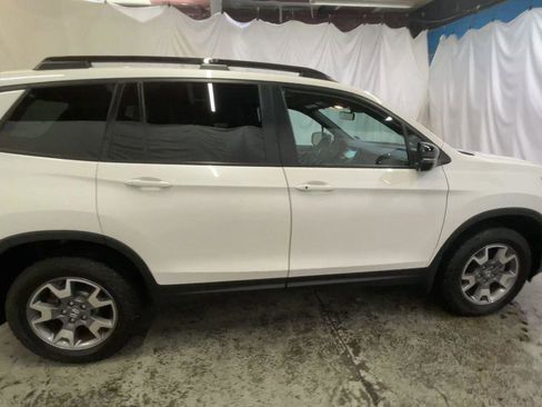 Certified 2023 Honda Passport TrailSport image 9