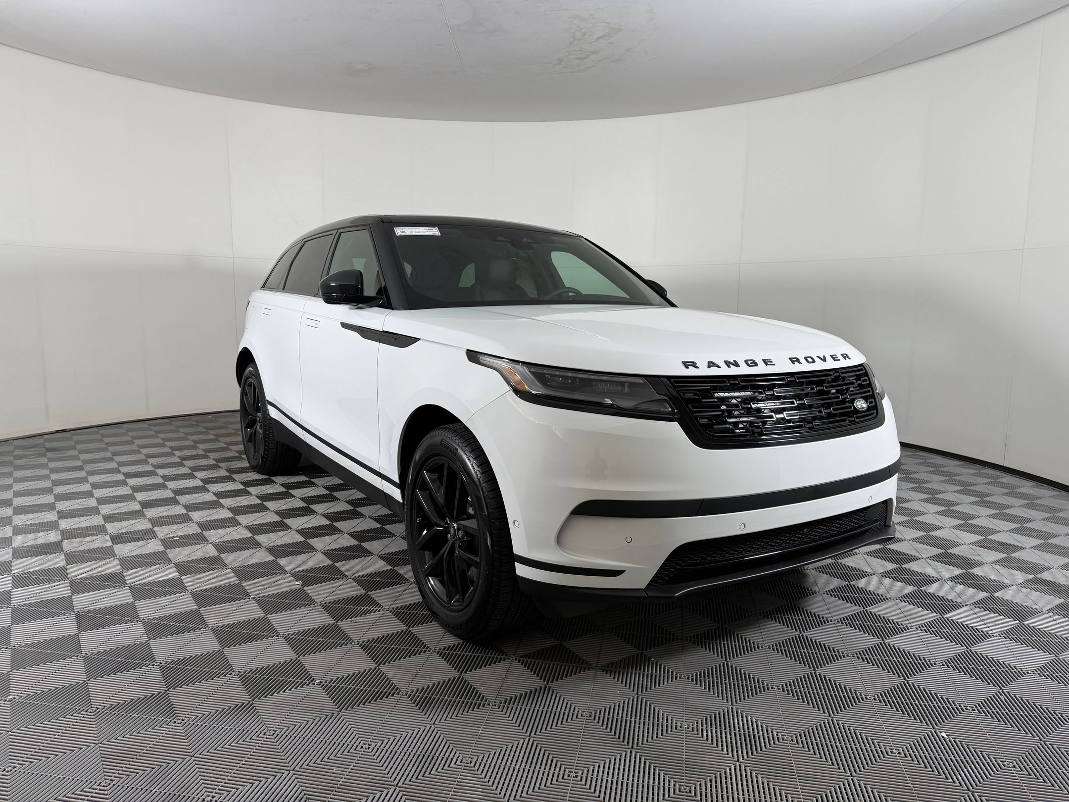 New 2026 Land Rover Range Rover Velar S AWD/4WD image 7