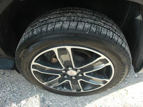 Used 2019 GMC Acadia Denali w/ Technology Package FWD image 56